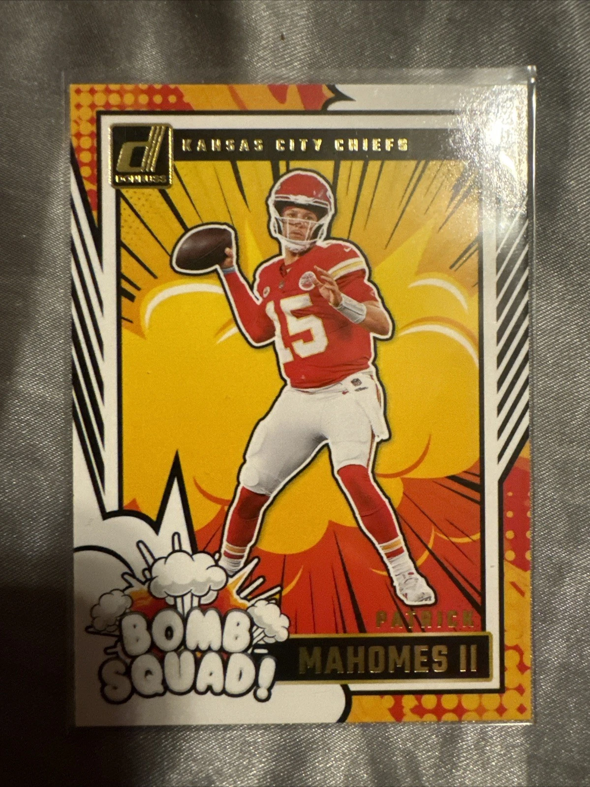 Patrick Mahomes trading card