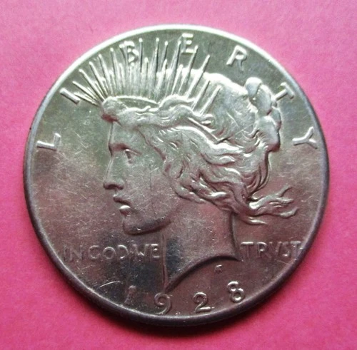 1928 PEACE SILVER DOLLAR, CIRCULATED. AU CONDITION. BETTER GRADE. KEY DATE..