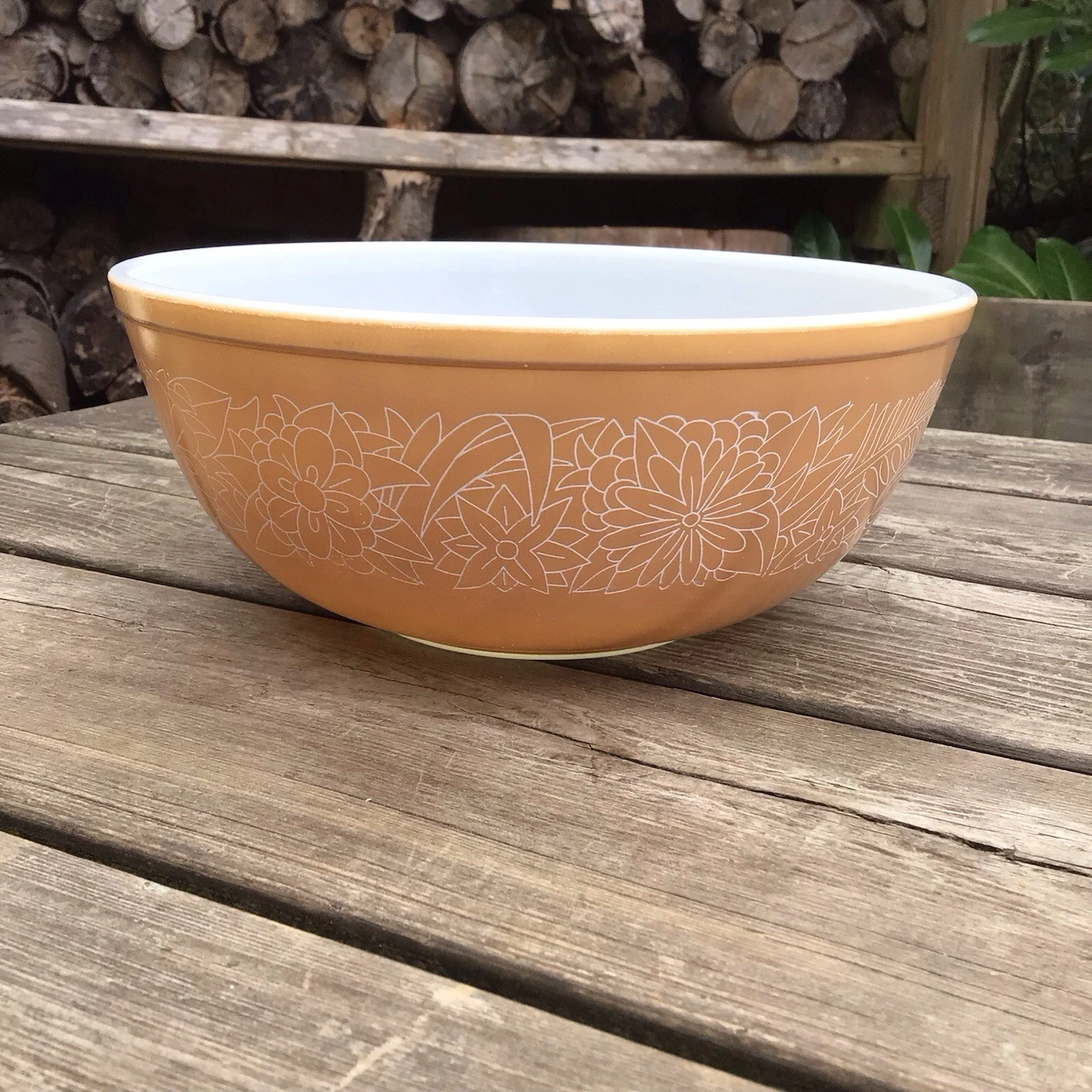 Vintage Retro Pyrex Tan Woodland 404 Mixing Bowl - 4.25” x 10.25”