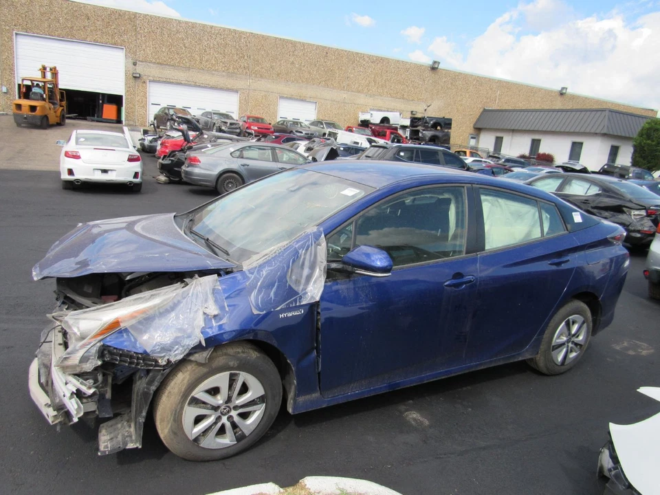 16 17 18 TOYOTA PRIUS PUERTA TAPA MALETERO Foto 2 de 4