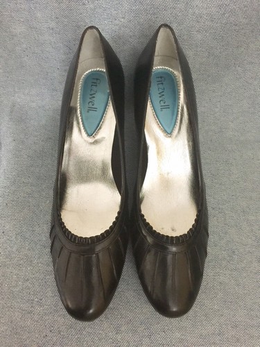 Fitzwell Black Leather Pumps Heels Pleated Toe sz 7 M - Picture 3 of 7