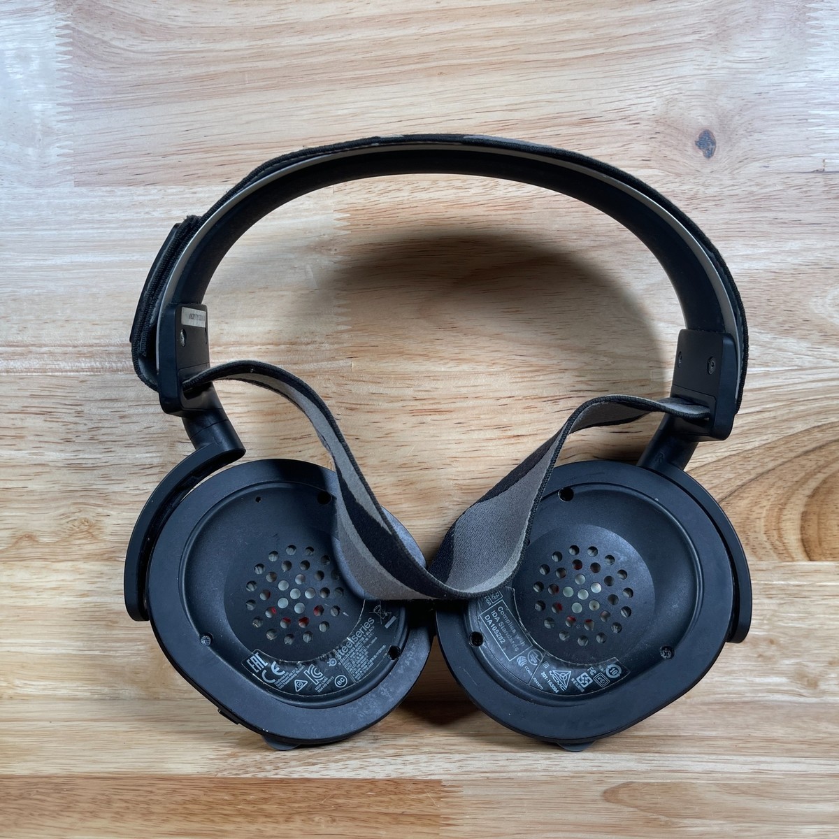 SteelSeries Arctis 7 HS-00013 Black Wireless Rechargeable SteelSeries Arctis 7 HS-00013 Black Wireless Rechargeable