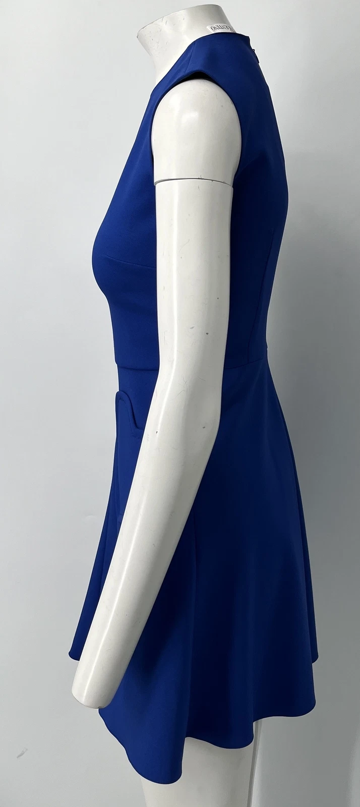 Abito A Line rosso Valentino blu senza maniche ricamato a cuore taglia 38