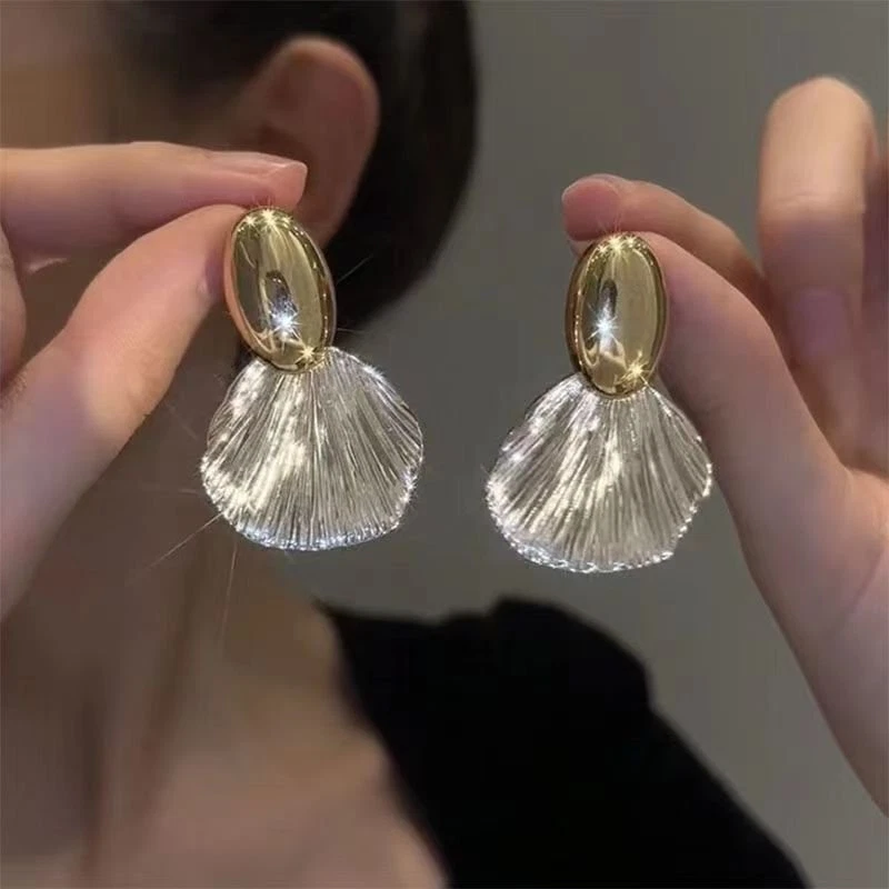 Ear drops shop gold