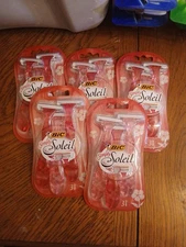 BIC Simply Soleil Disposable Razors 3 Blades. 5 Packs. 15 Razors Total. New.