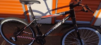 Cannondale F4 Mountain Bike 26in Black Red White Aluminum Front Cannondale F4 Mountain Bike 26in Black Red White Aluminum Front