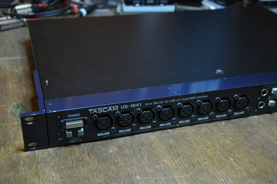 Tascam US-1641 16 Kanal USB Audio Interface 19" funktioniert gut, auch mit Win11 - Bild 4 von 4
