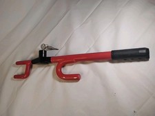The Club The Original Steering Wheel Lock. Two Keys. Read Description