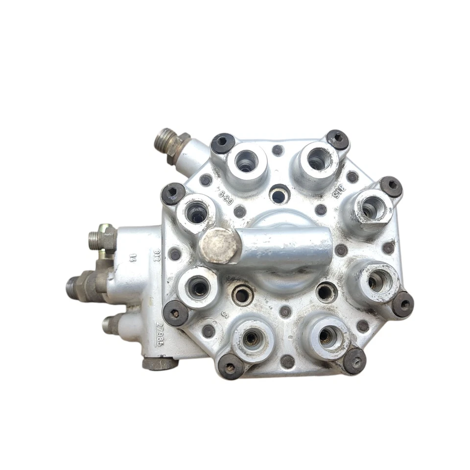 Distribuidor de combustível Mercedes Benz 380SL 380SEL 500SEL 500SL 500SEC V8 0 438 100 111 - Imagem 2 de 4