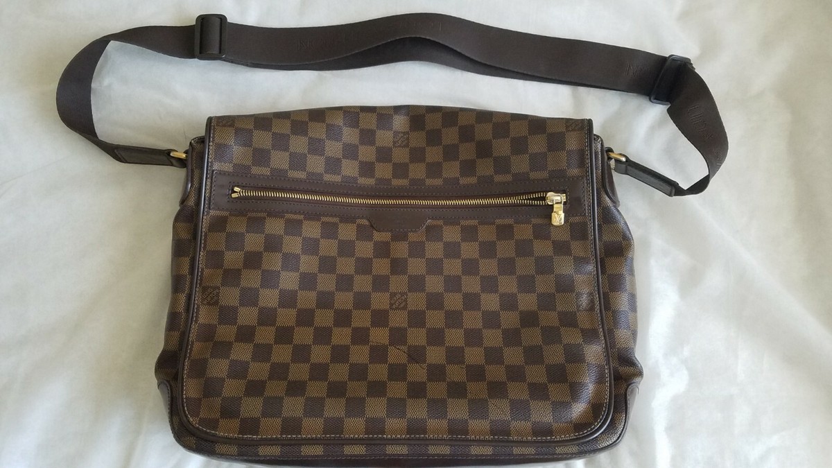 Louis Vuitton the Damier Ebène Messenger Bag R14038