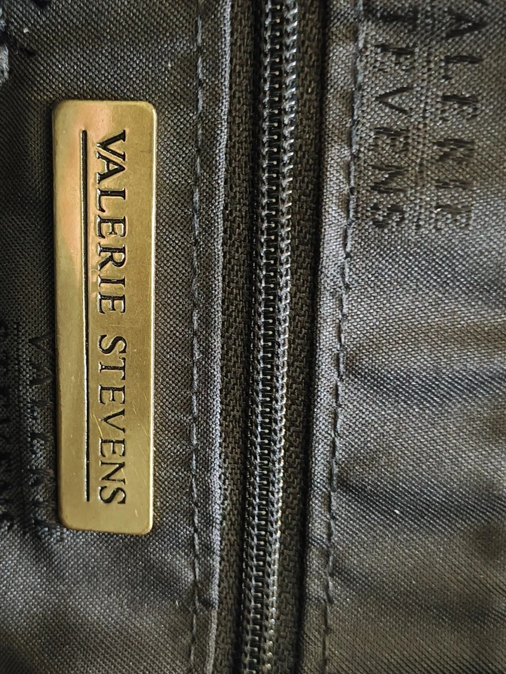 Bolso Bandolera Valerie Stevens Cuero Negro 7 Sellado Pkt 2 Grande Principal Foto 2 de 4