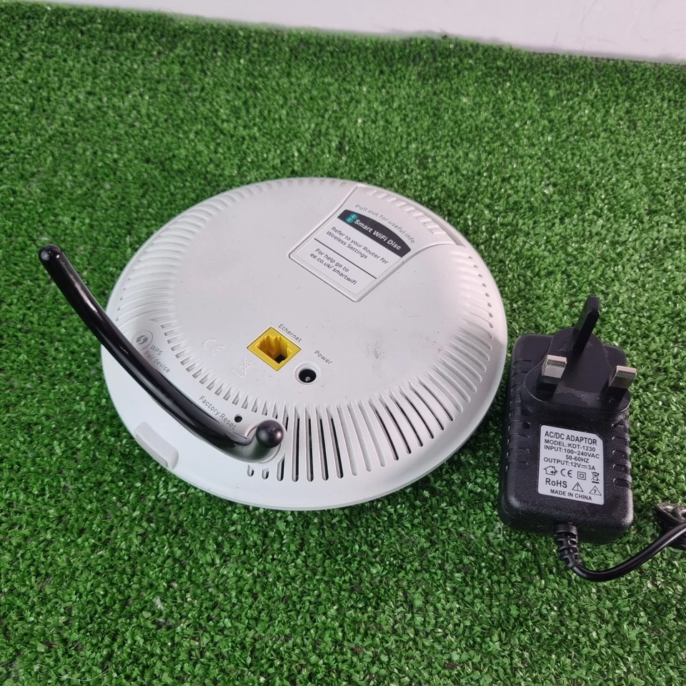 EE Smart WiFi Disc – Wireless Booster Extender - Image 3 of 3