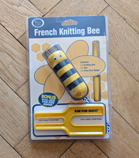 *Classic Knit French Knitting Bee with Awl & Dual Size Pom Pom Maker - NEW*