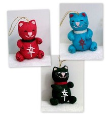 MANEKI-NEKO JAPANESE LUCKY CAT CHRISTMAS ORNAMENT RED - BLUE OR BLACK NEW