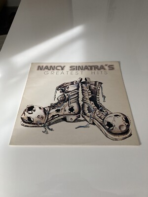 NANCY SINATRA ˋs GREATEST HITS LP ( Vinyl ) Press 1977 in UK