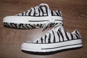 converse chuck 70 zebra print