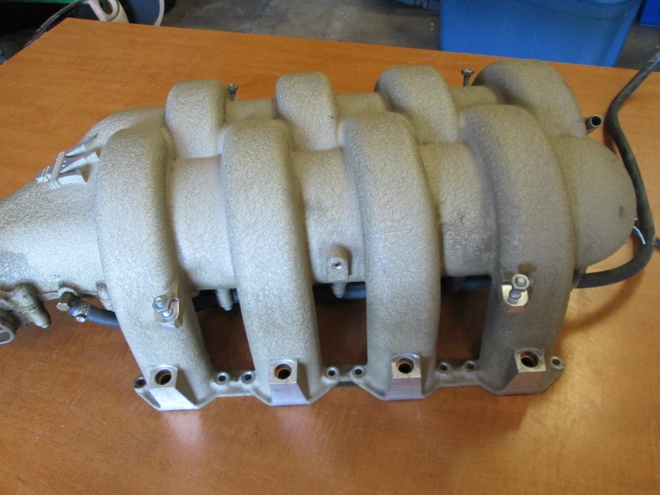 Maserati Coupe, Gransport entrada / coletor de sucção / peça plenum # 199039 - Imagem 3 de 4