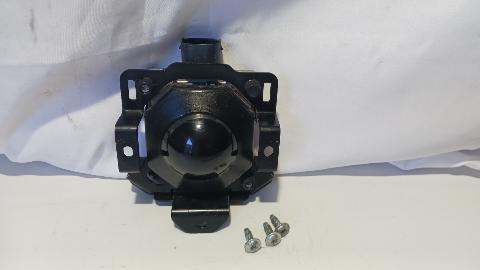2017- 2020 MASERATI LEVANTE DISTRONIC RADAR SENSOR OEM 670103939 0203301659