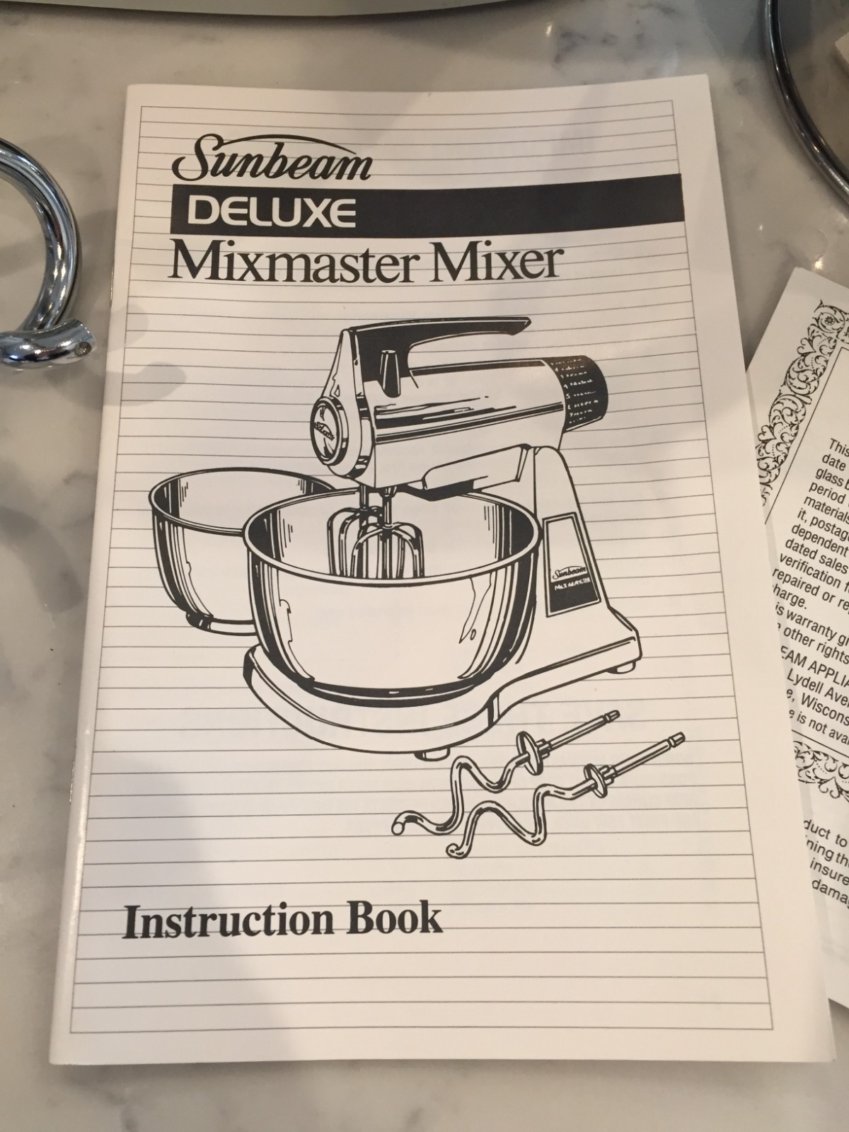 SUNBEAM Vintage DELUXE MIXMASTER MIXER Tested With BOWLS and ATTACHMENTS & LIGHT