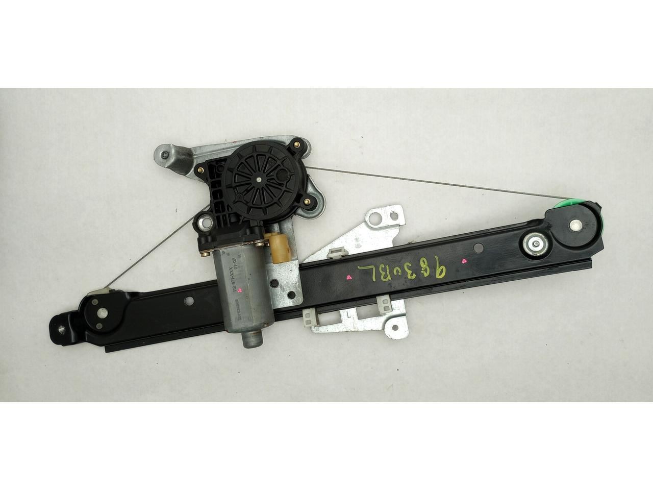 Volvo V70 XC70 Left Rear Power Window Regulator Motor 2001-2007