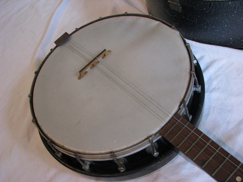 Vintage Silvertone / Harmony Tenor Banjo with Original Case - Image 3 of 4