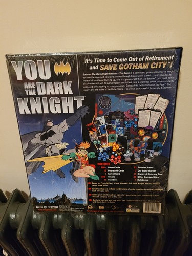 Batman The Dark Knight Returns Board Game - Cryptozoic Entertainment - Picture 2 of 2