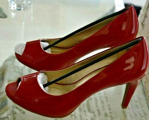 bandolino red pumps