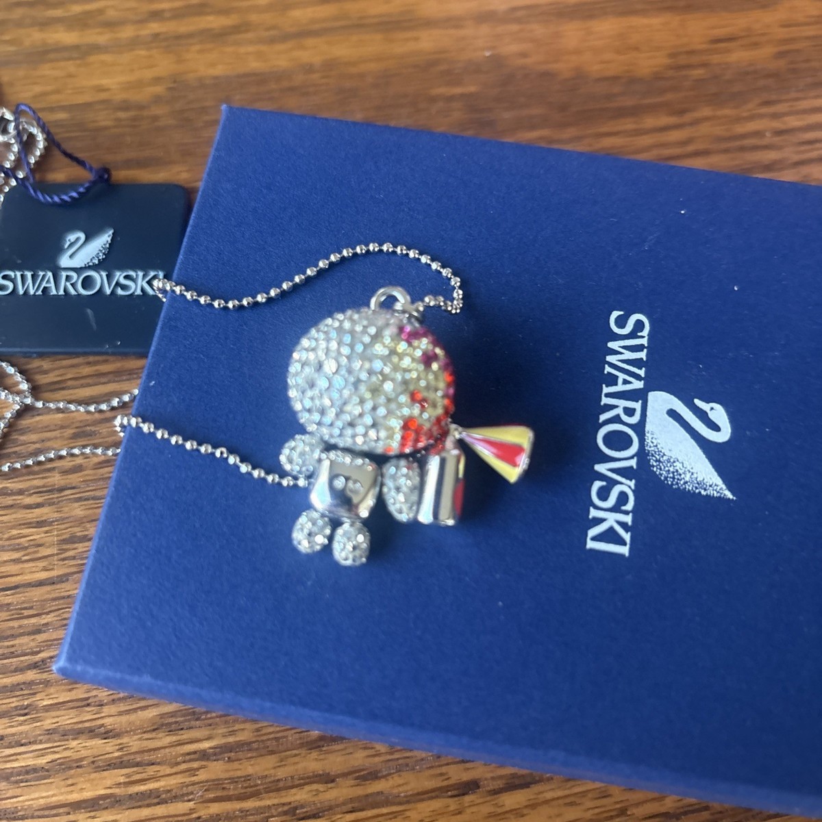 Rare Genuine Swarovski Erika Elvis/Eliot Pendant necklace, Long