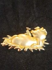 Vintage Dancraft Gold Tone Party Pig In Hay Brooch Adorable