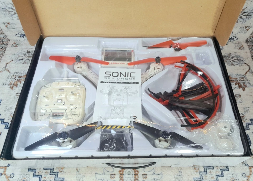 World Tech Toys: SONIC DRONE 2.4GHz 4.5CH LIVE FEED Video Camera RC Drone *New* - Image 2 of 4