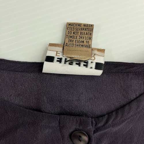 Camicetta Eileen Fisher 100% seta prugna bottoni LS spacchi laterali fascia colletto S/M - Foto 5 di 8