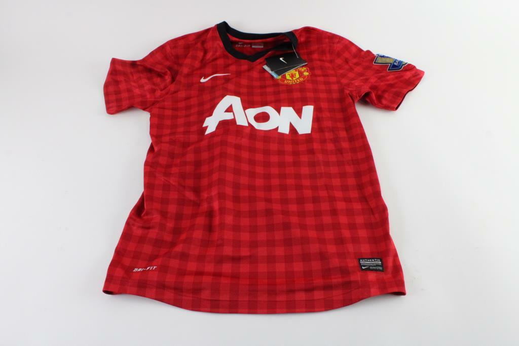 New with tag! Nike Manchester United Mens Soccer Jersey New with tag! Nike Manchester United Mens Soccer Jersey