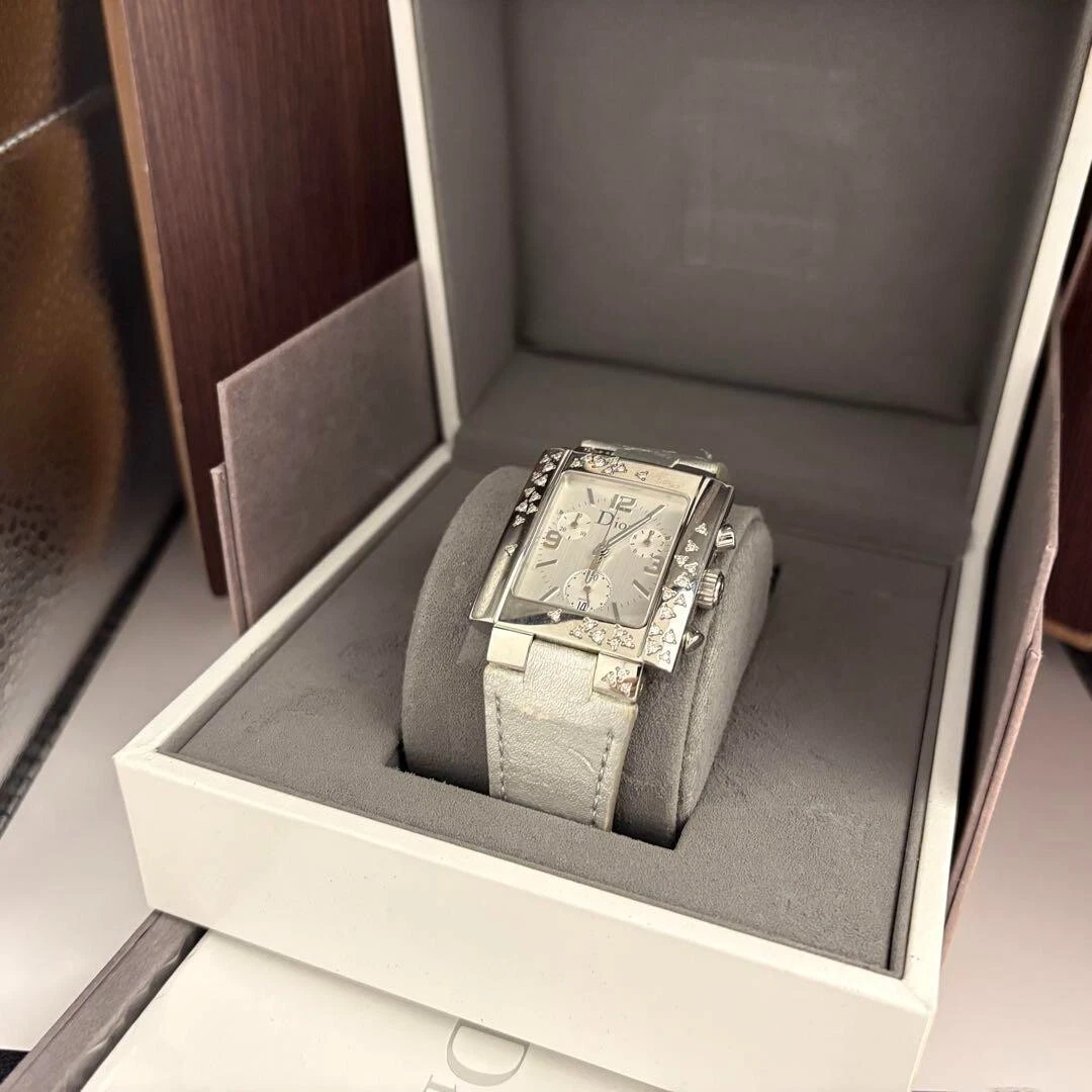 Dior Riva Sparkling D81 101 avec boite prix le plus bas objets épuisés du JAPON occasion