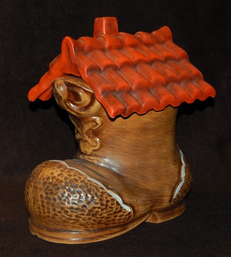 VINTAGE Cookie Jar Doranne of California Shoe Made in USA 1970's Nostalgia! - Picture 3 of 6