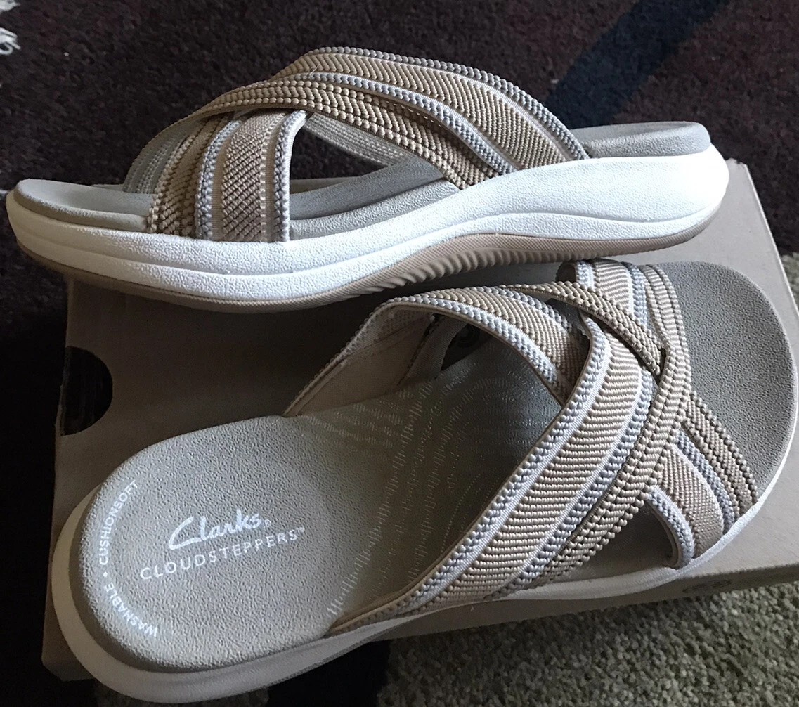 Clarks Women s Cloudsteppers Mira Isle Sandals Sand Women s Size 6