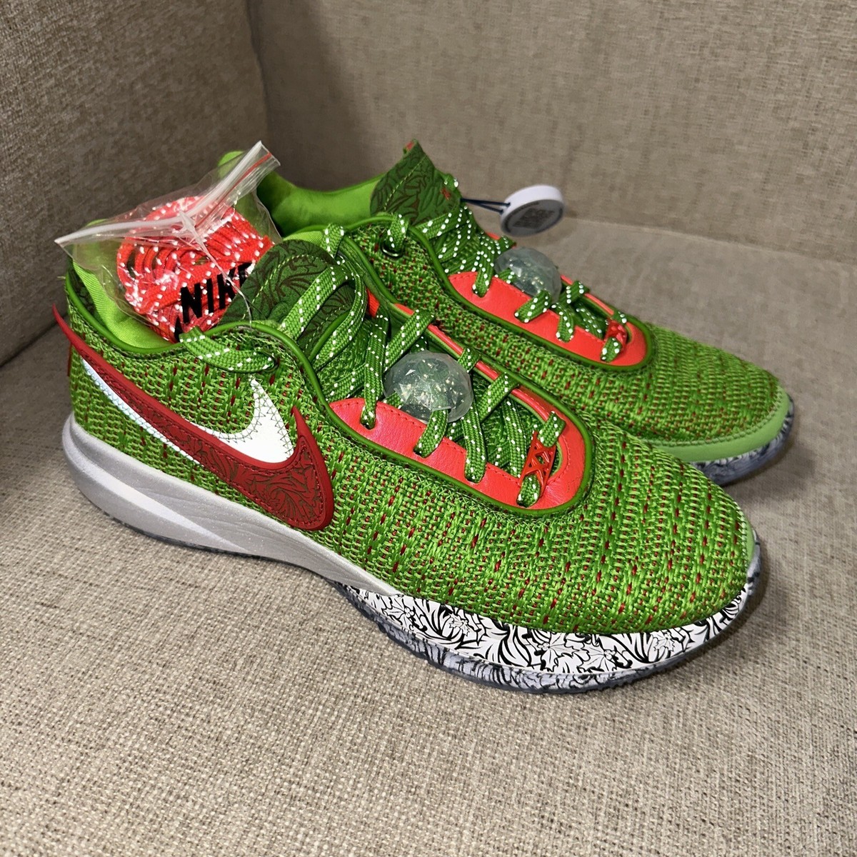 Size 9.5 - Nike LeBron 20 Stocking Stuffer | eBay