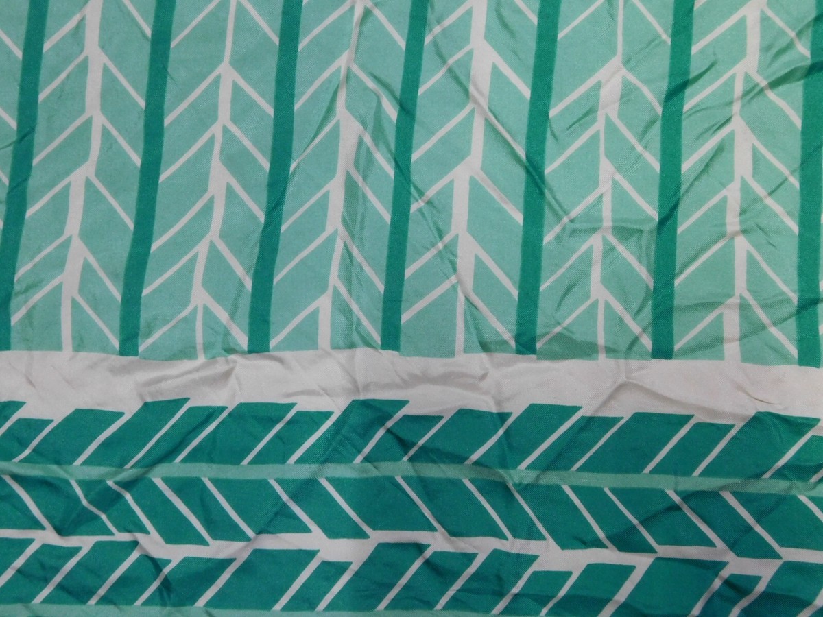 Foulard 100% Pure en Soie Vintage De Maren (299) 86cm x 86cm