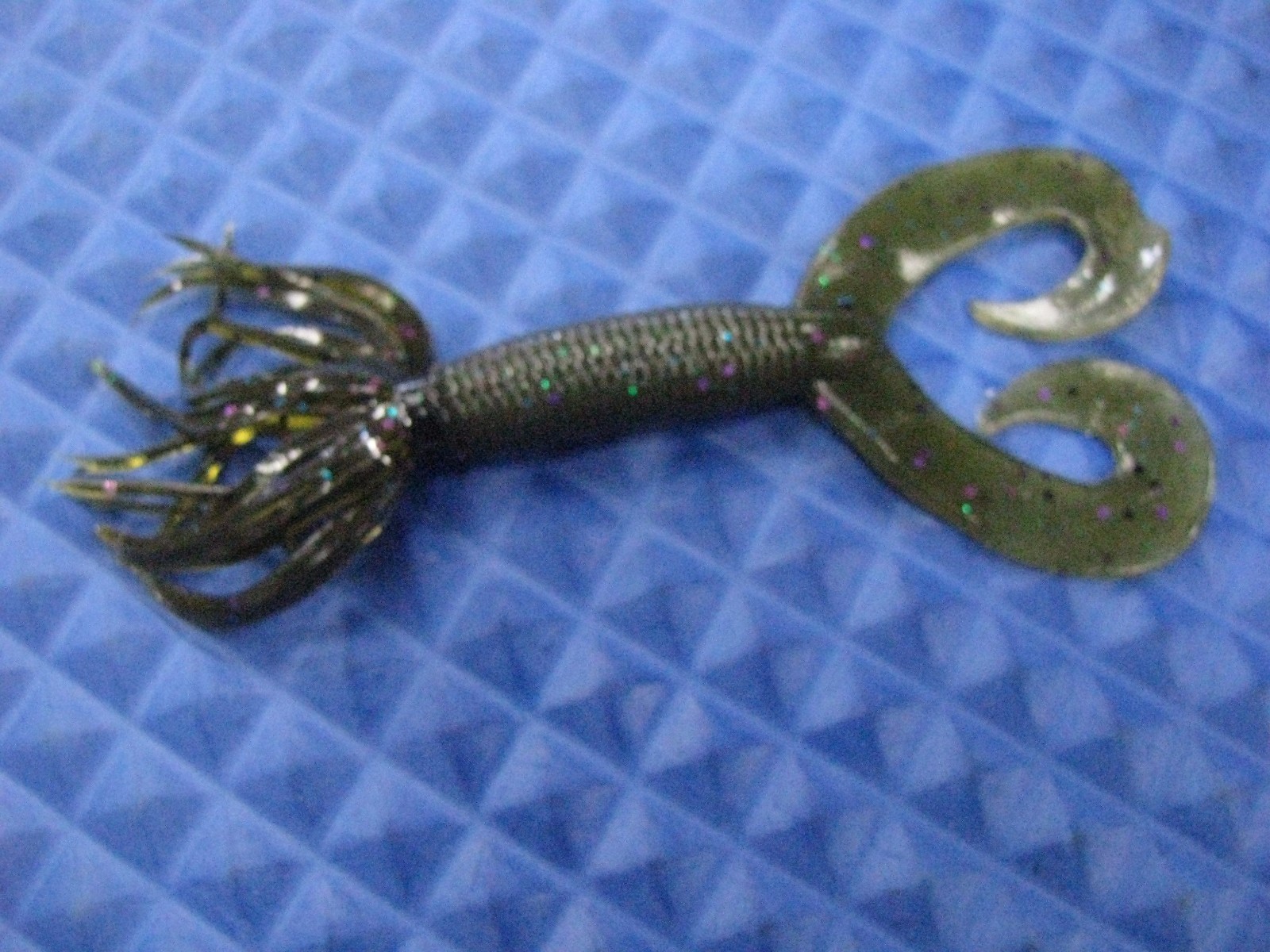 Leurres Souples Gary Yamamoto Hula Grub Double Queue 5" - Lot De 10 Couleurs - Pêche Basse