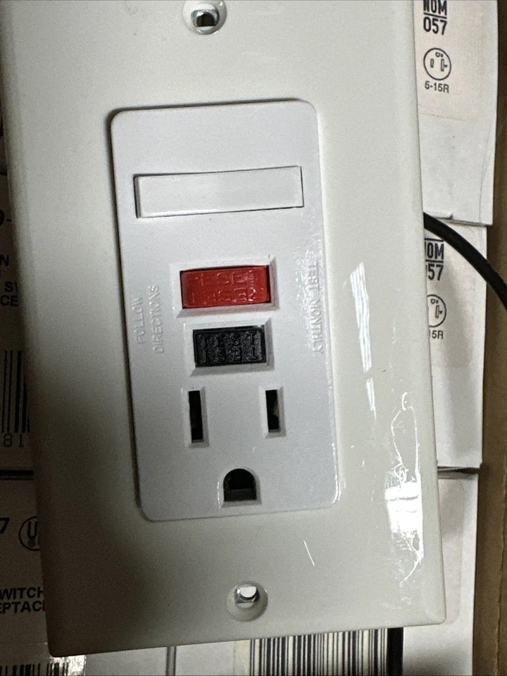 🔴Interruptor Combinado GE GFR5299-7 GFCI 1000W-120V 15A-125V Receptáculo!!️ - Imagem 3 de 4