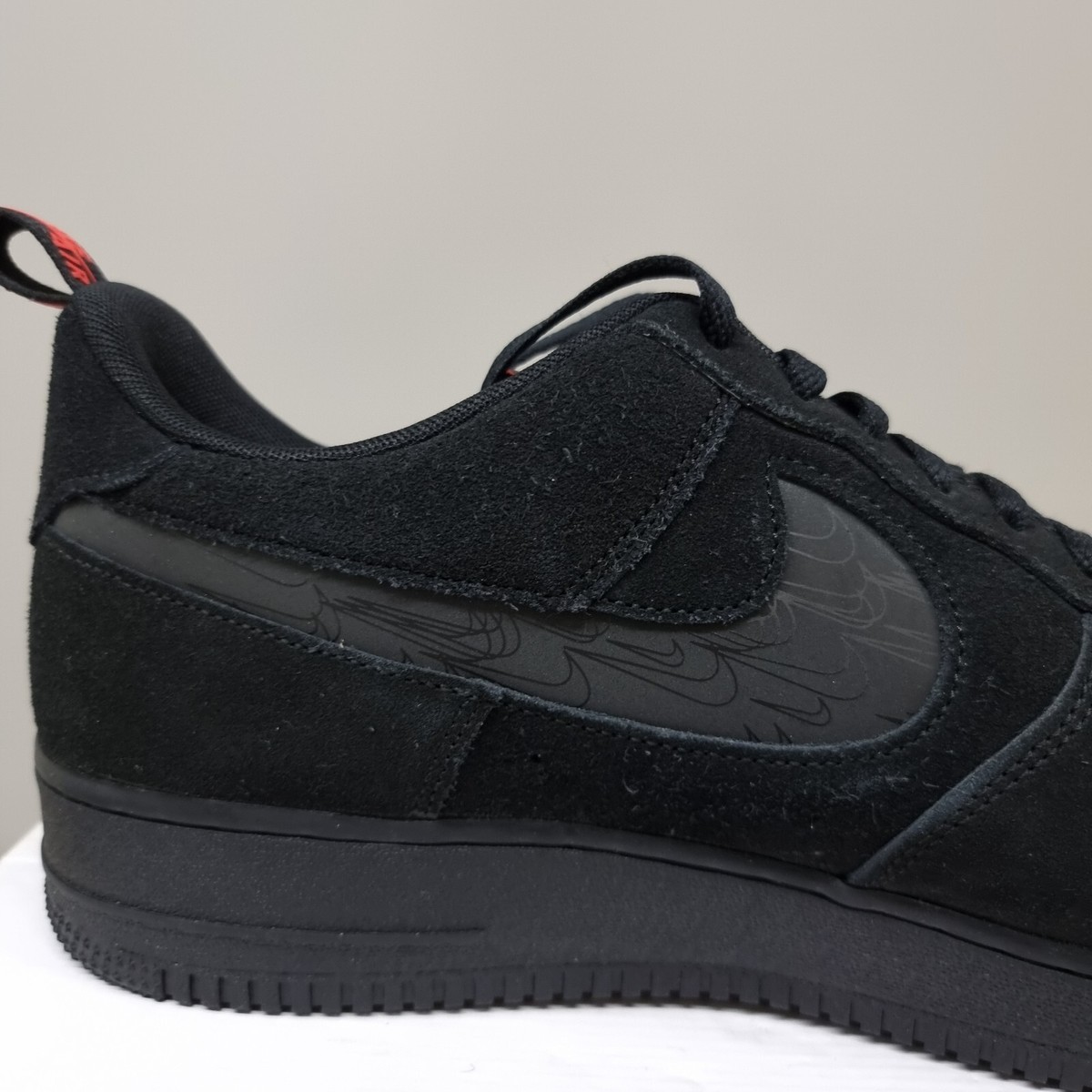 NIKE AIR FORCE 1 '07 LV8 NIKE AIR FORCE 1 '07 LV8