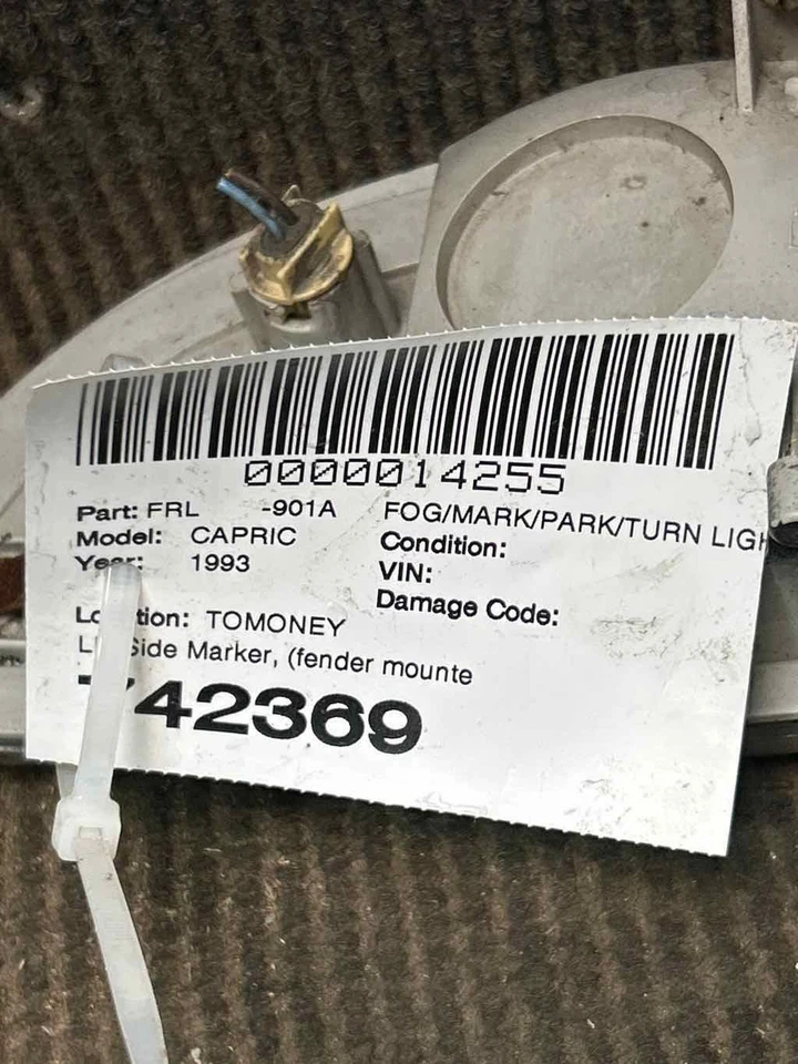 Fits 1991-1996 Chevrolet Caprice Left Turn Signal Lamp OEM:5976557 Foto 4 de 4