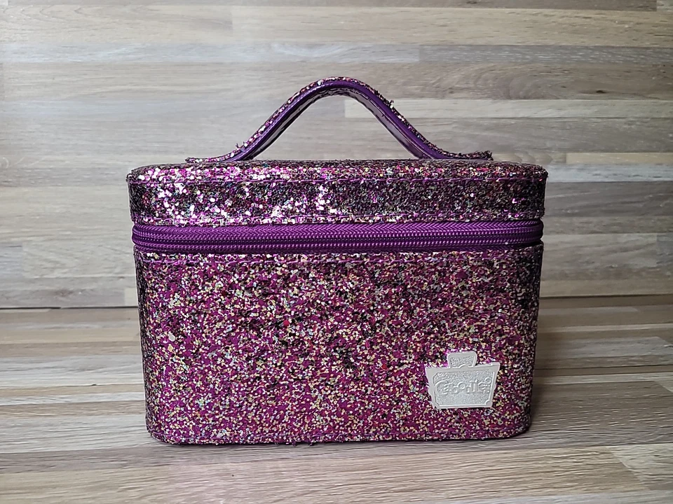 Estuche de viaje pequeño Caboodles púrpura y rosa brillante con cremallera Foto 2 de 4