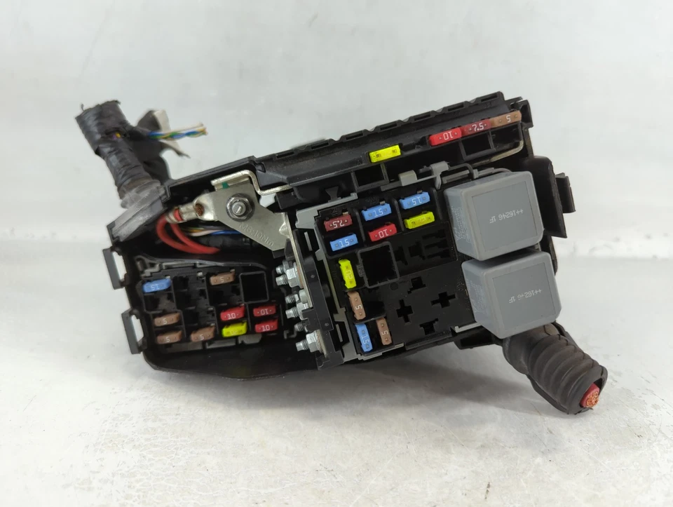 Volvo V60 2015-2018 caja de fusibles caja de fusibles módulo de relé 6g9t-14a076 EAASJ Foto 2 de 4