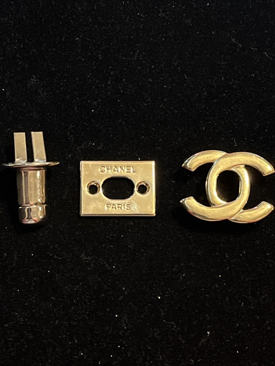 Chanel CC Charm Plate & Turn Lock Bag Accessory Charm Gold | eBay