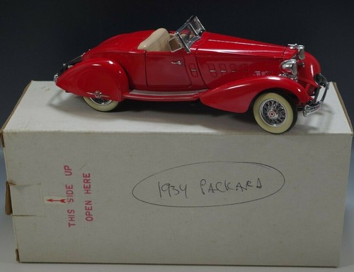 DANBURY MINT 1934 PACKARD V-12 LEBARON SPEEDSTER MODEL CAR 1:24 DIE CAST MIB #4 - Picture 1 of 9