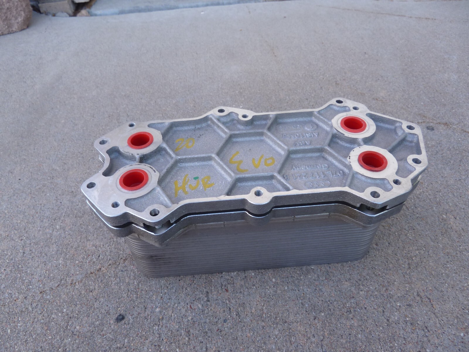 Lamborghini Huracan EVO Engine Motor top Oil Cooler Heat exchanger R8 V10