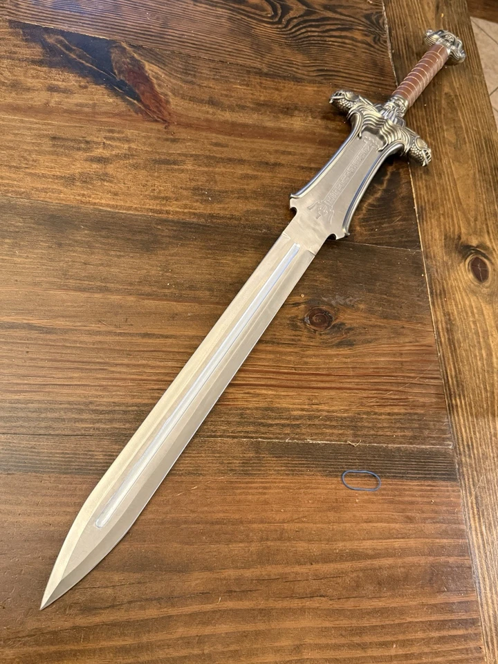 Espada de Plata Conan Atlantean - Réplica Oficial de Película Conan Barbarian Foto 3 de 4