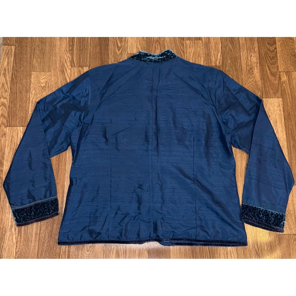 Chicos Silk Velvet Beaded Blue Button Front Blazer Jacket Women Size 2 - Image 4 of 4