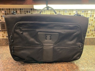 Tumi TECH Garment / Suit / Dress Bag  Trifold Travel- Great Condition