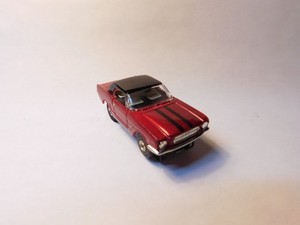 MoDeLL MoTeRING ~ FORD MUSTANG SLOT CAR with Running AURORA T-Jet Chassis